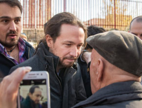 El líder de Podemos apuesta por una campaña centrada en los problemas sociales