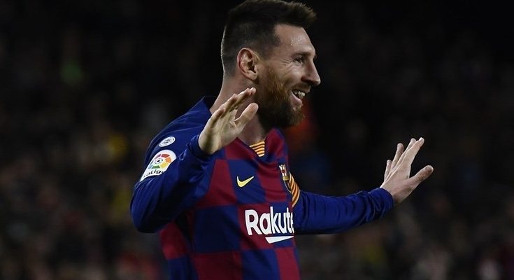 Messi firma su primer hat-trick de la temporada. Dos de los tantos, de libre directo.