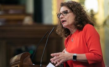 La ministra de Hacienda da por zanjado la devolución del IVA de las Comunidades Autónomas
