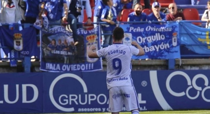 El Oviedo se llevó tres puntos de oro de Almendralejo