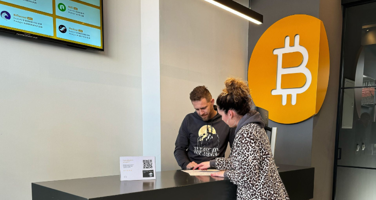 Transacciones de criptomonedas en la plataforma Bitcoin Store