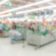Hasta qué hora está abierta la tienda de alimentos más cercana